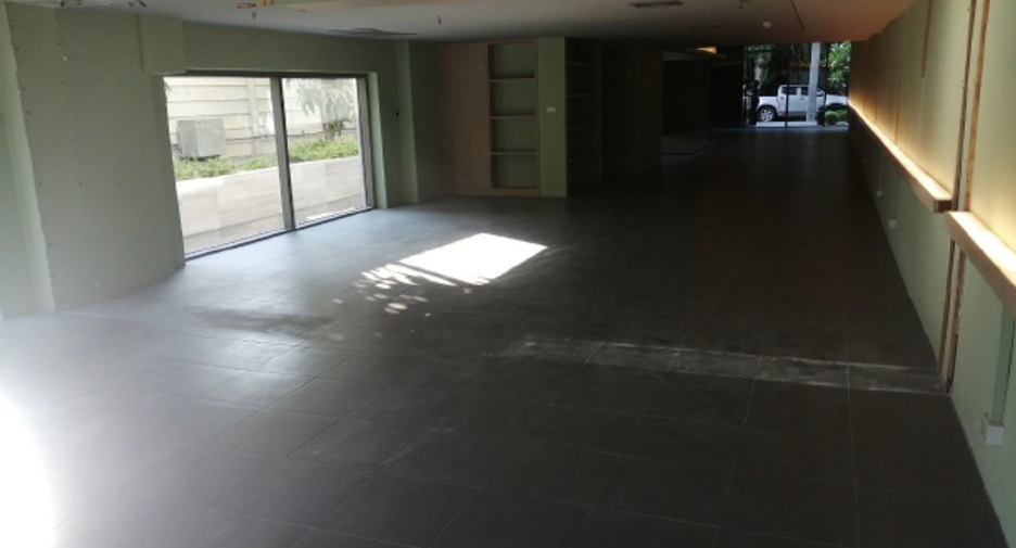 For rent retail Space in Khlong Toei, Bangkok