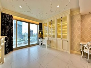 Condo en alquiler de 2 habitaciones en Pathum Wan, Bangkok