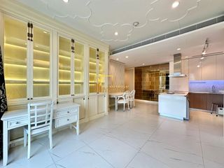 Condo en alquiler de 2 habitaciones en Pathum Wan, Bangkok