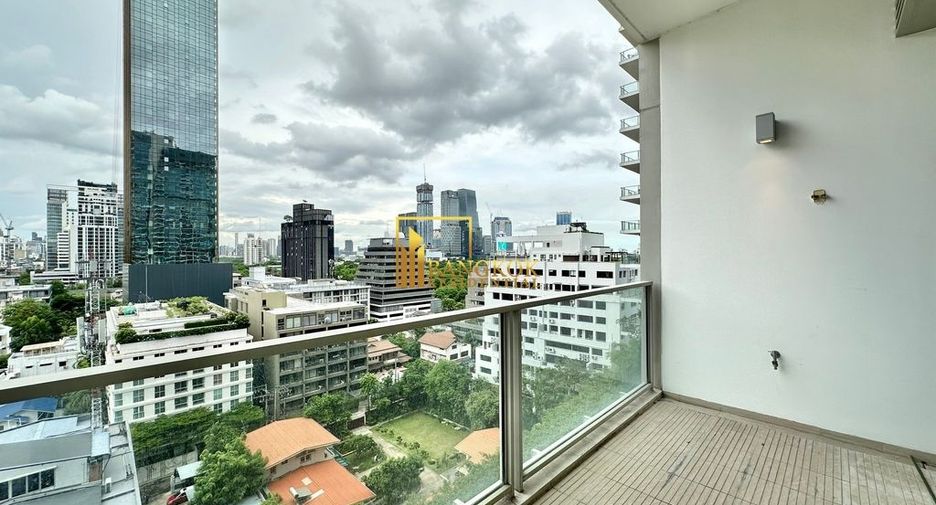 Wohnung zur Miete mit 2 Zimmer in Pathum Wan, Bangkok