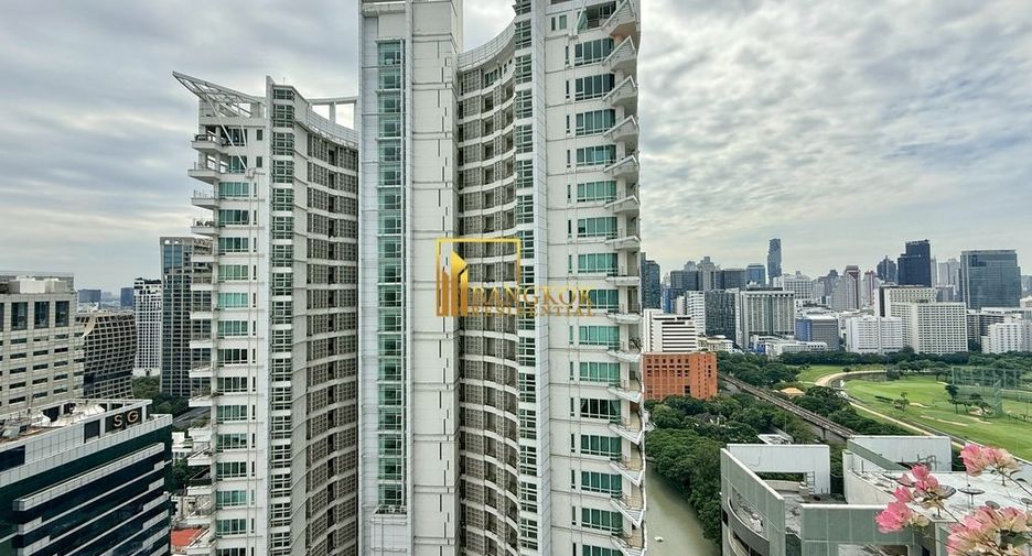 Wohnung zur Miete mit 3 Zimmer in Pathum Wan, Bangkok
