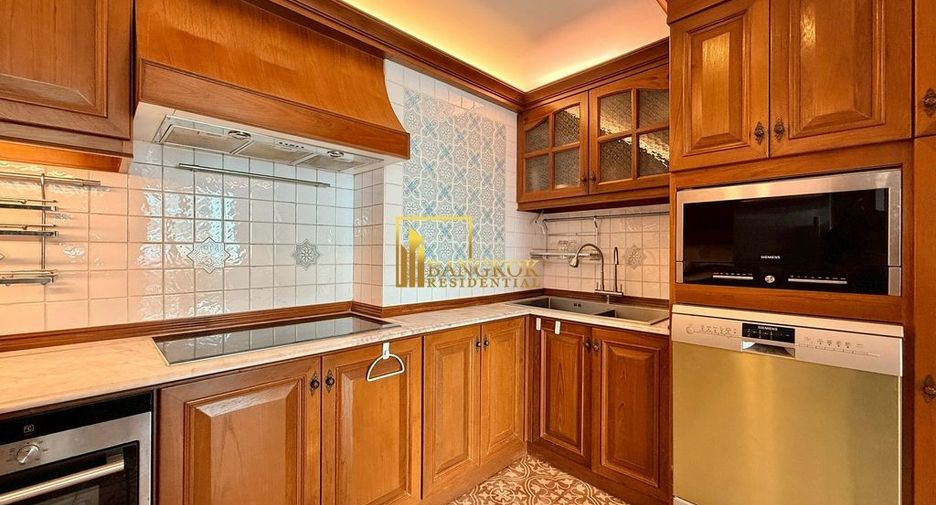 Wohnung zur Miete mit 3 Zimmer in Pathum Wan, Bangkok