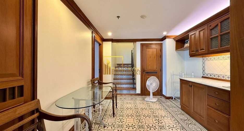 Wohnung zur Miete mit 3 Zimmer in Pathum Wan, Bangkok