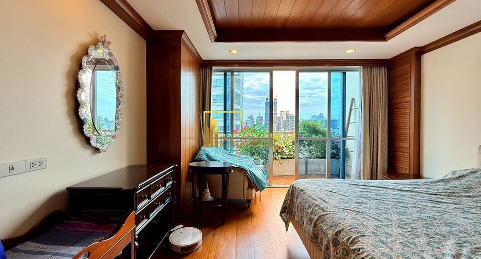 Wohnung zur Miete mit 3 Zimmer in Pathum Wan, Bangkok