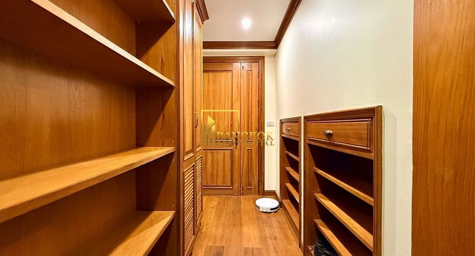 Wohnung zur Miete mit 3 Zimmer in Pathum Wan, Bangkok