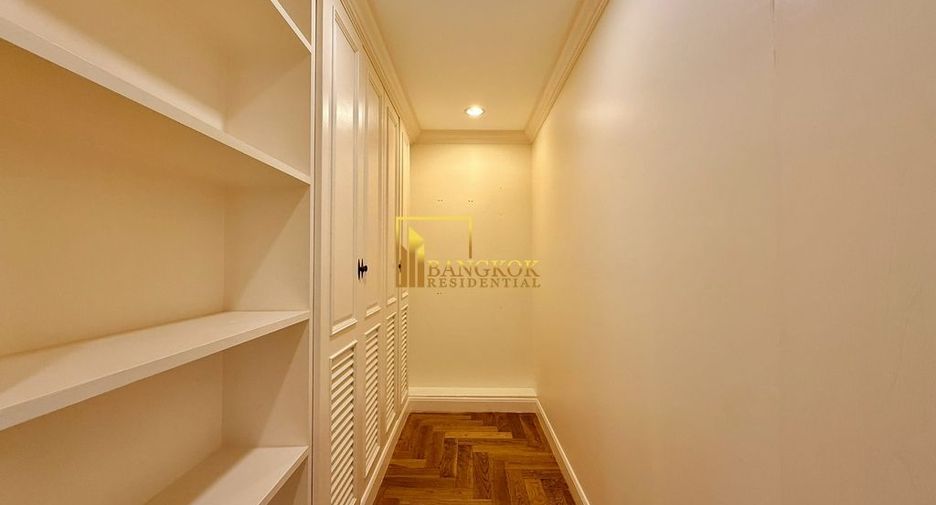 Wohnung zur Miete mit 3 Zimmer in Pathum Wan, Bangkok