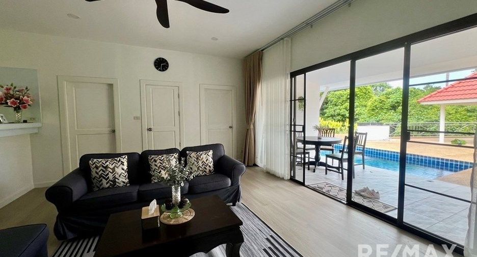 For rent 4 bedrooms villa in Ko Samui, Surat Thani