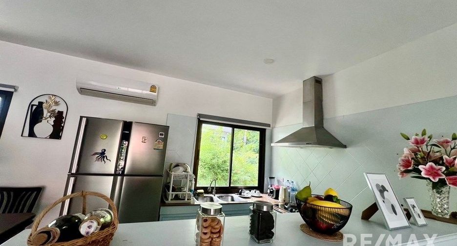 For rent 4 bedrooms villa in Ko Samui, Surat Thani