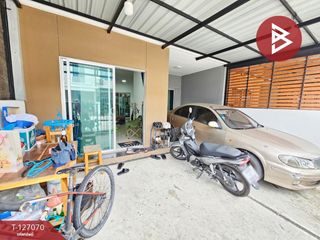 Casa adosada en venta de 3 habitaciones en Mueang Chon Buri, Chonburi
