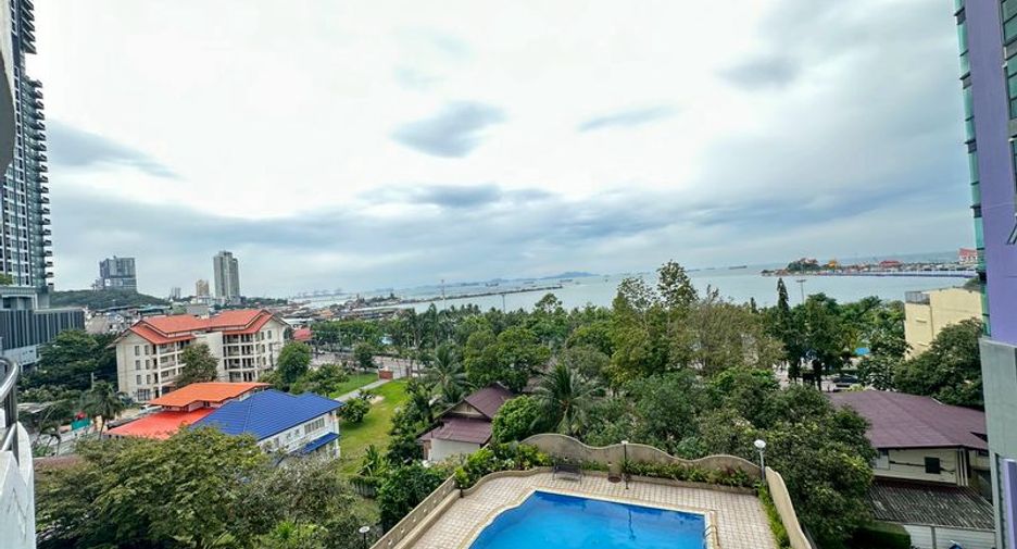 For rent 2 bedrooms condo in Si Racha, Chonburi