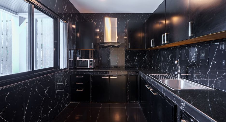 Casa en alquiler y en venta de 5 habitaciones en Bang Lamung, Chonburi