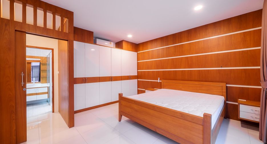 Casa en alquiler y en venta de 5 habitaciones en Bang Lamung, Chonburi