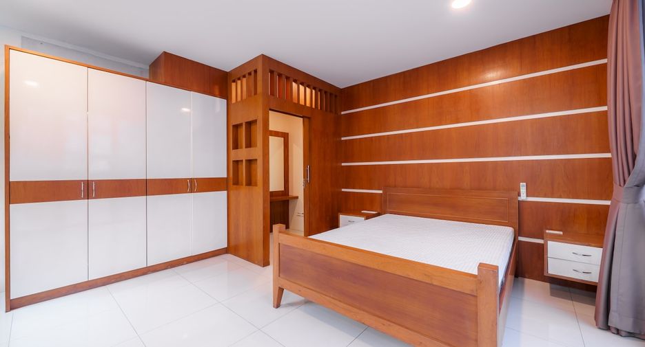 Casa en alquiler y en venta de 5 habitaciones en Bang Lamung, Chonburi