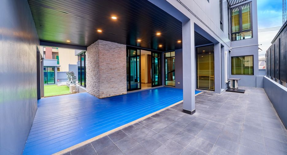 Casa en alquiler y en venta de 5 habitaciones en Bang Lamung, Chonburi