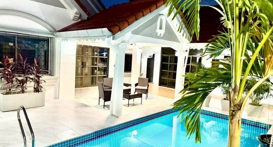 For sale 4 ベッドルーム villa in Bang Lamung, Chonburi
