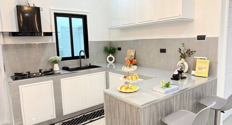 For sale 3 bedrooms house in Bang Lamung, Chonburi