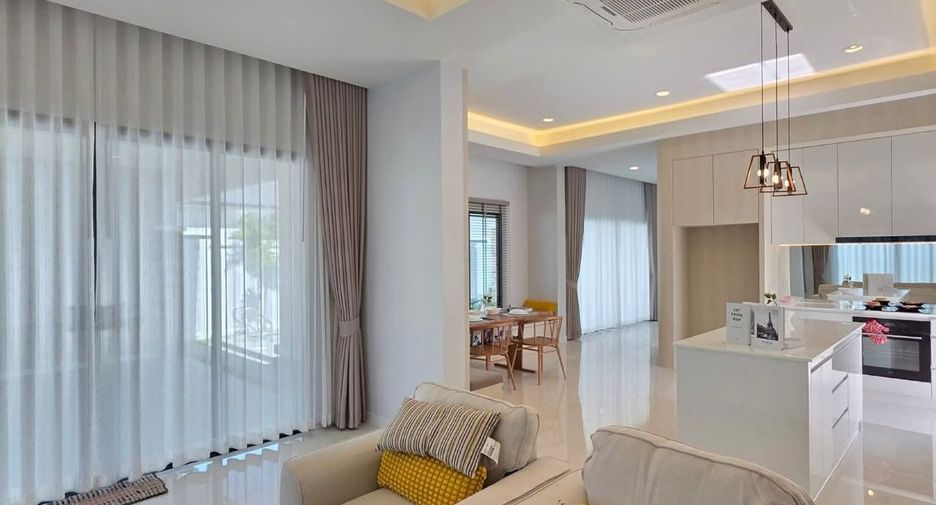 For sale 3 bedrooms villa in Bang Lamung, Chonburi
