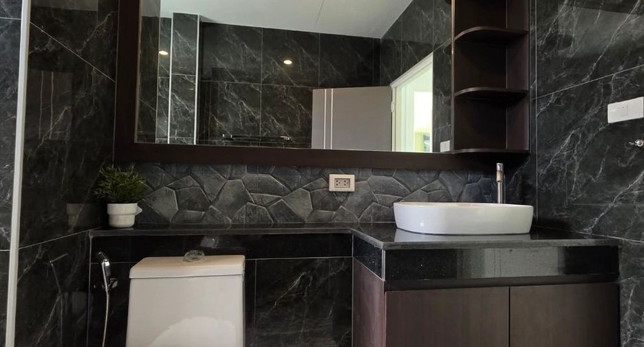 For sale 3 bedrooms villa in Bang Lamung, Chonburi
