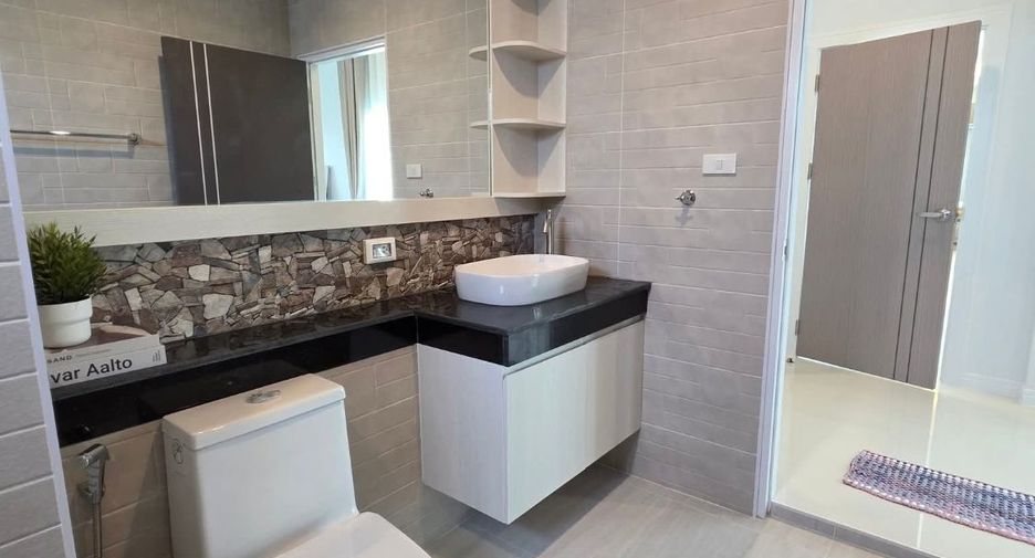 For sale 3 bedrooms villa in Bang Lamung, Chonburi