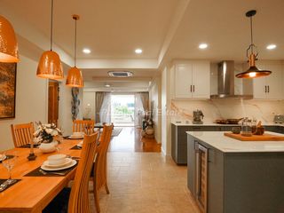 For sale 3 ベッドルーム condo in Bang Lamung, Chonburi