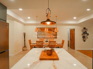For sale 3 ベッドルーム condo in Bang Lamung, Chonburi