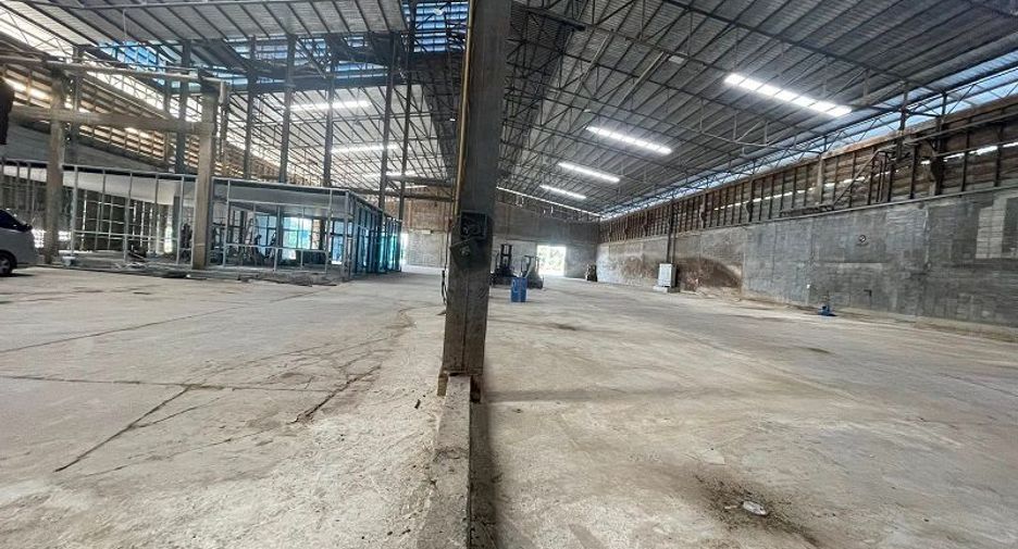 For rent 2 bedrooms warehouse in Bang Bua Thong, Nonthaburi