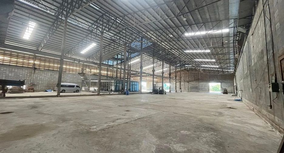 For rent 2 bedrooms warehouse in Bang Bua Thong, Nonthaburi