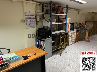 For sale 3 bedrooms retail Space in Mueang Samut Prakan, Samut Prakan