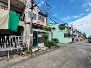 For sale 2 bedrooms townhouse in Don Mueang, Bangkok