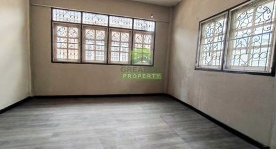 For sale 2 bedrooms townhouse in Don Mueang, Bangkok