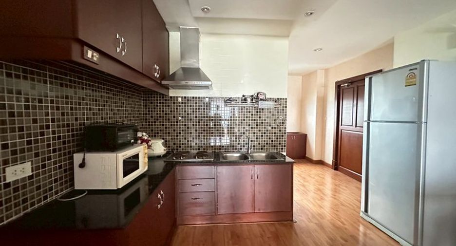 For rent 2 bedrooms condo in Si Racha, Chonburi