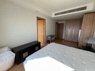 For rent 3 bedrooms condo in Pathum Wan, Bangkok