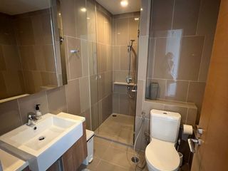 For rent 3 bedrooms condo in Pathum Wan, Bangkok