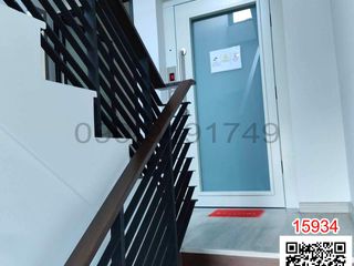 For sale 6 bedrooms retail Space in Phra Khanong, Bangkok