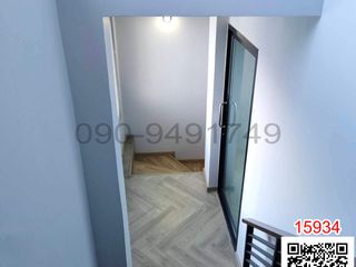 For sale 6 bedrooms retail Space in Phra Khanong, Bangkok