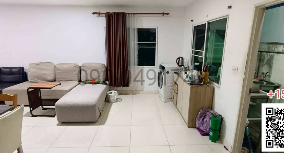 For sale 3 bedrooms townhouse in Mueang Samut Prakan, Samut Prakan