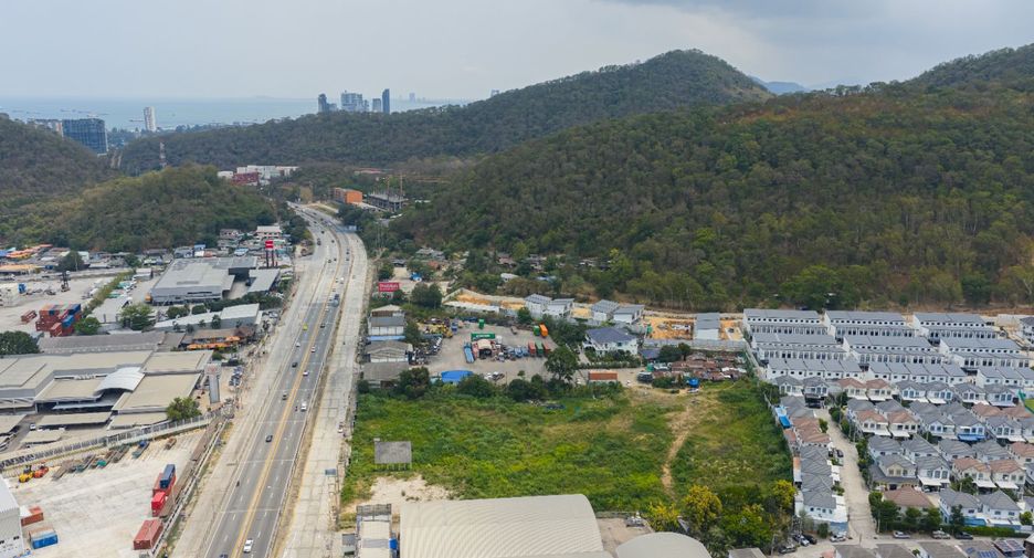 出售 土地 在 Si Racha, Chon Buri