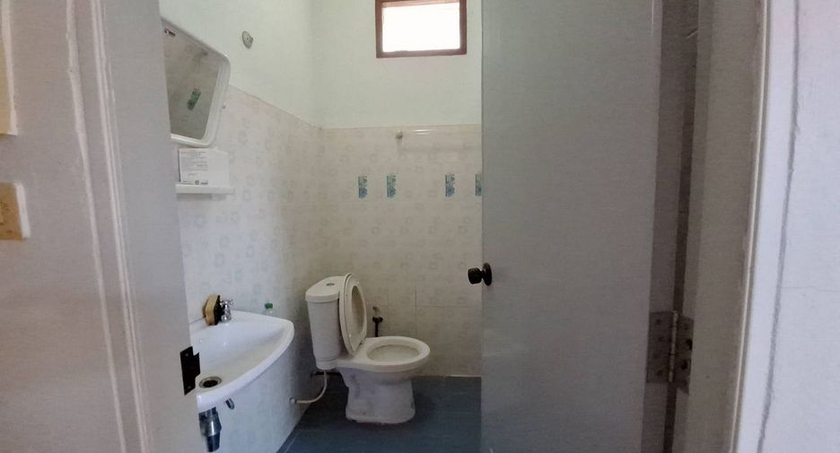 For sale 8 bedrooms house in Mueang Udon Thani, Udon Thani