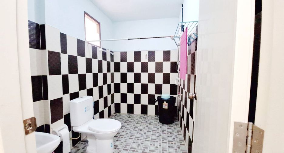 For sale 8 bedrooms house in Mueang Udon Thani, Udon Thani