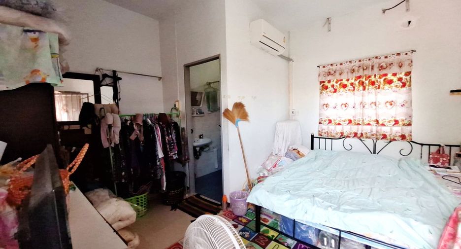 For sale 8 bedrooms house in Mueang Udon Thani, Udon Thani