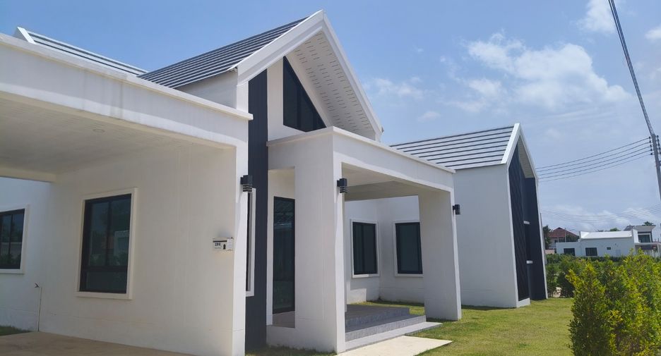 Haus zum Kauf mit 3 Zimmer in Klaeng, Rayong