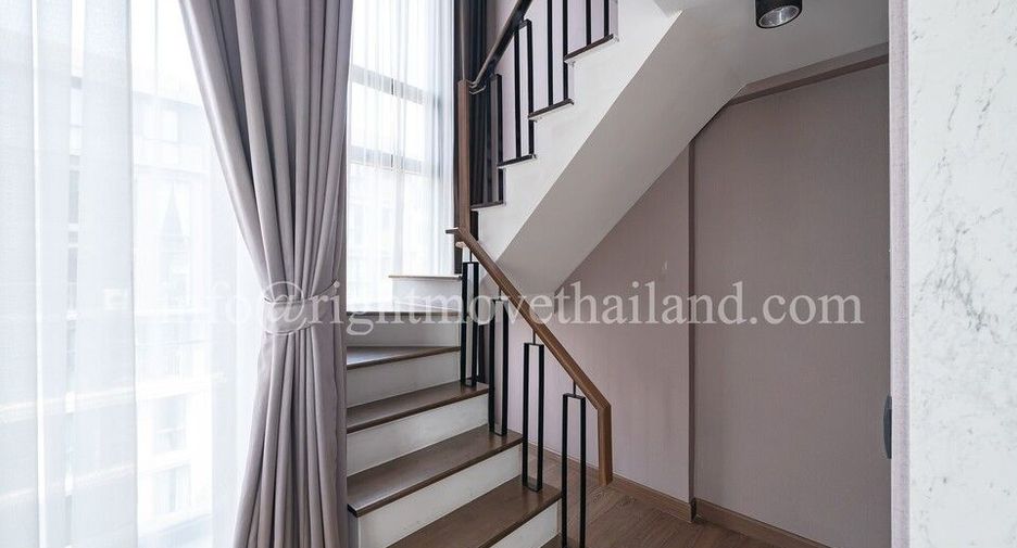 出租 和 出售 3 卧室 公寓 在 Phra Khanong, 曼谷
