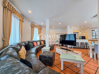 For rent 4 bedrooms house in Bang Lamung, Chonburi
