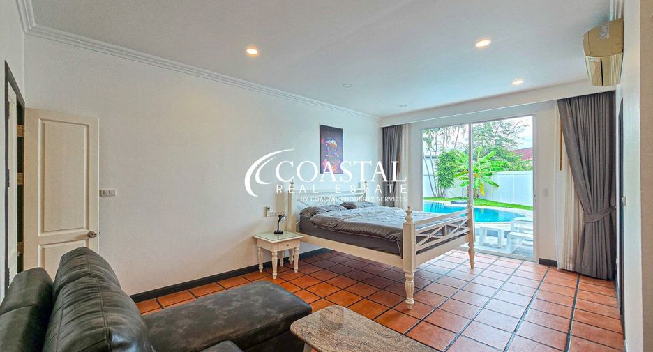 Casa en alquiler de 4 habitaciones en Bang Lamung, Chonburi