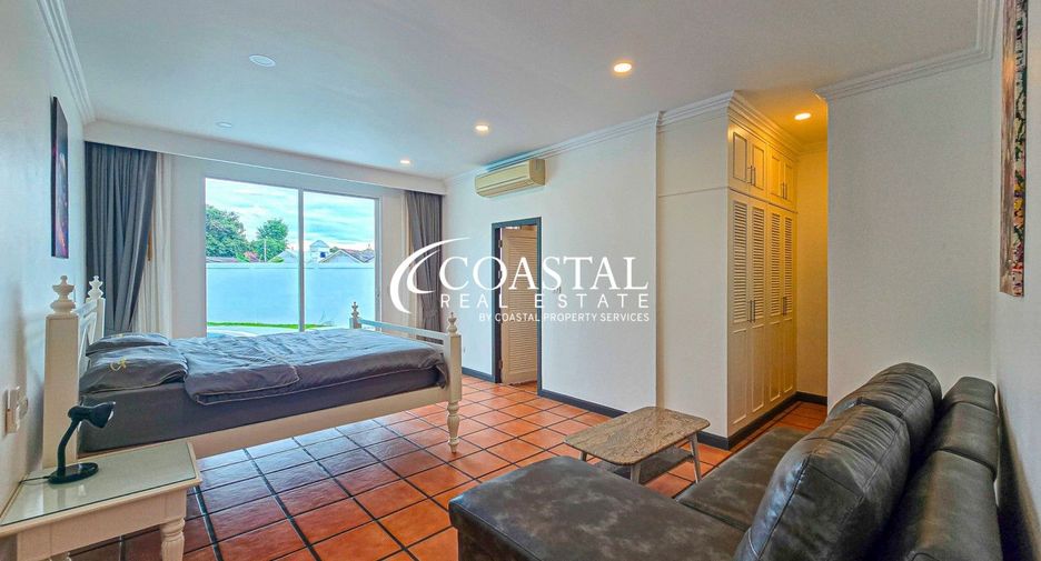 Casa en alquiler de 4 habitaciones en Bang Lamung, Chonburi