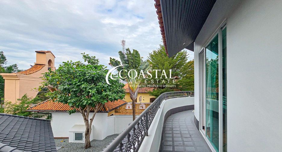 Casa en alquiler de 4 habitaciones en Bang Lamung, Chonburi