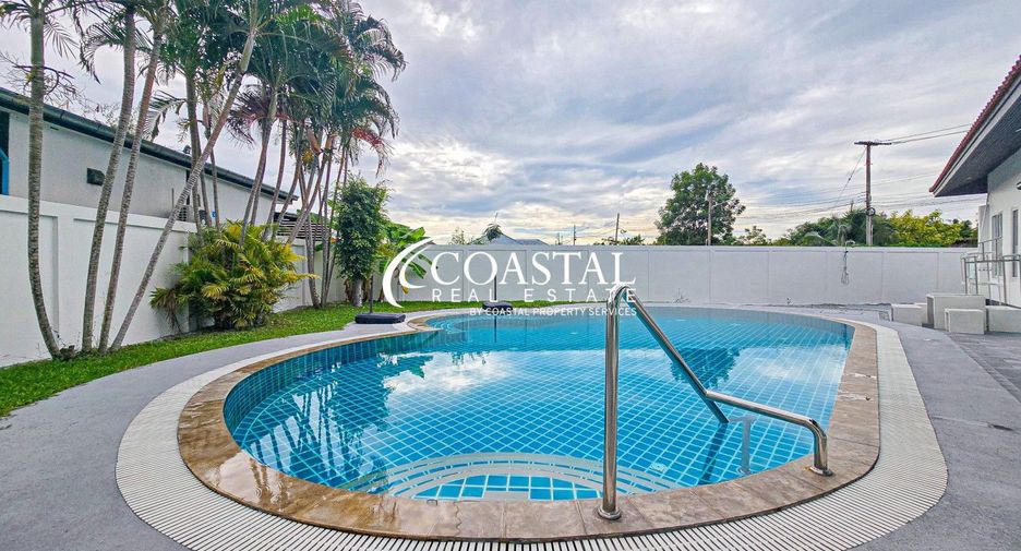 Casa en alquiler de 4 habitaciones en Bang Lamung, Chonburi