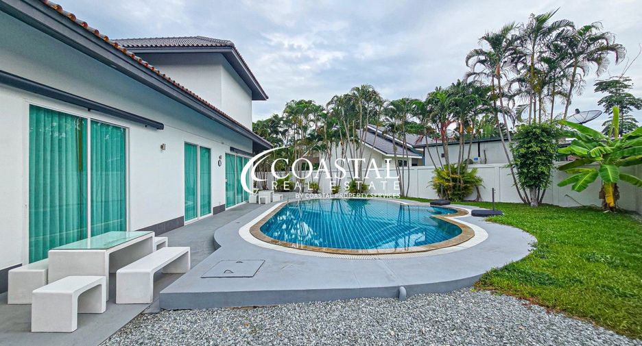 Casa en alquiler de 4 habitaciones en Bang Lamung, Chonburi