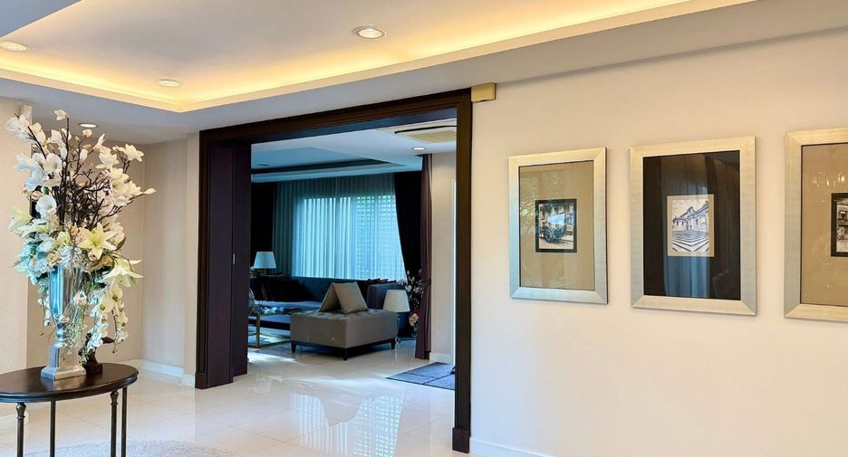 For rent and for sale 4 bedrooms house in Prawet, Bangkok