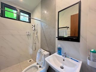 出租 和 出售 2 卧室 独立屋 在 Mueang Krabi, Krabi